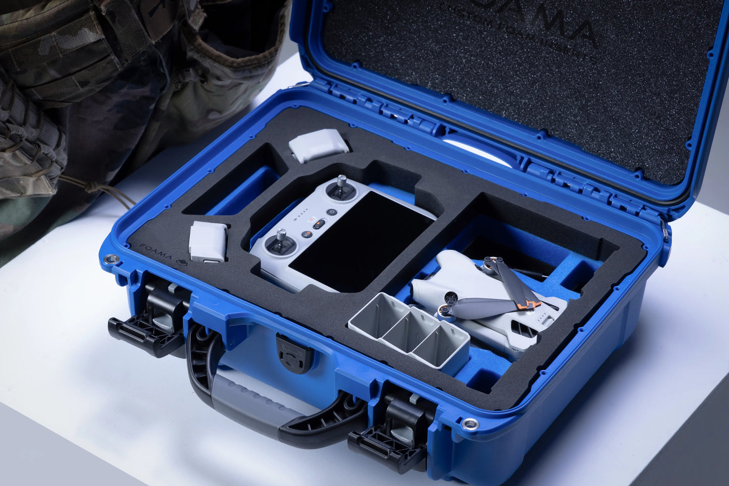 3-Angled-view-DJI-Mini-3-&-4-Pro-Hard-Case-with-Foama-Insert-BL-635BL0920BL